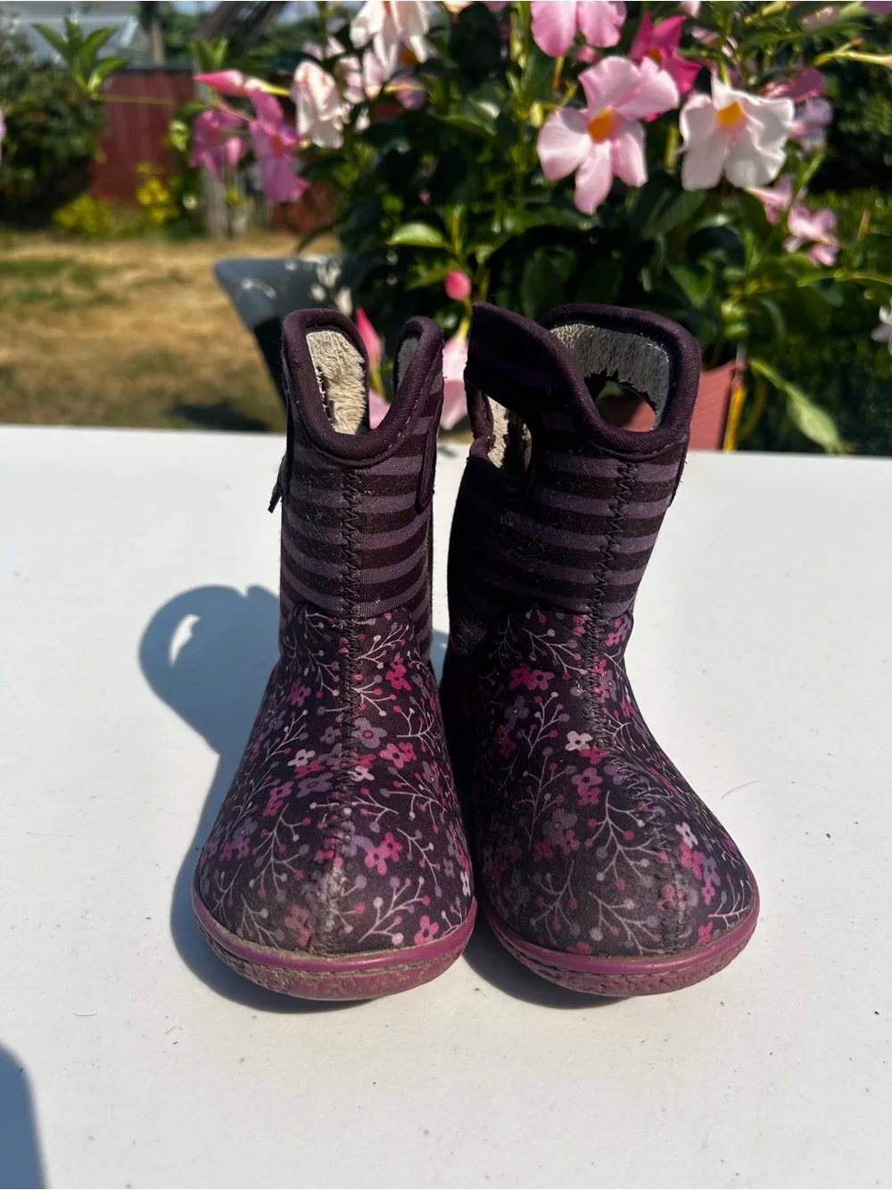 Bogs Kids baby Girl’s Plum/Pink Floral Waterproof Boots Size 7